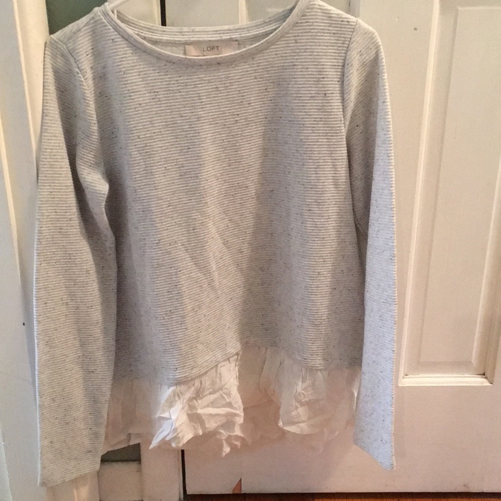 Loft Pullover with Shirt tail hem.